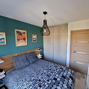 Appart Refait A Neuf 800m Port De Sur Mer Appartement