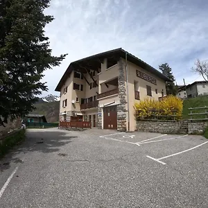 Le , Valezan France