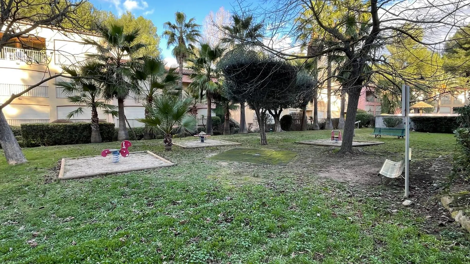 Studio Climatise Piscine Et Proche Plage Apartment Sanary-sur-Mer 0*,  France